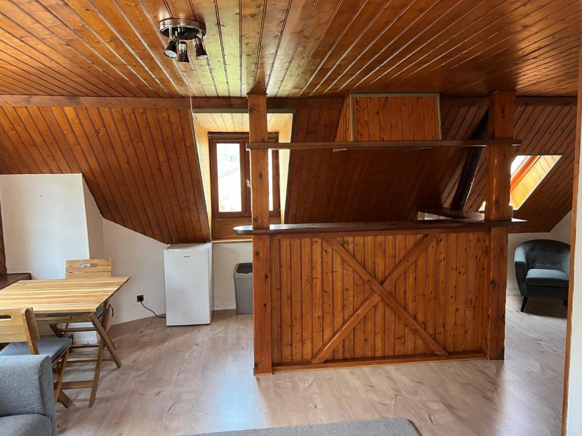 Top Floor Apartment With Mountain Views In The Centre Of Argeles Gazost Экстерьер фото